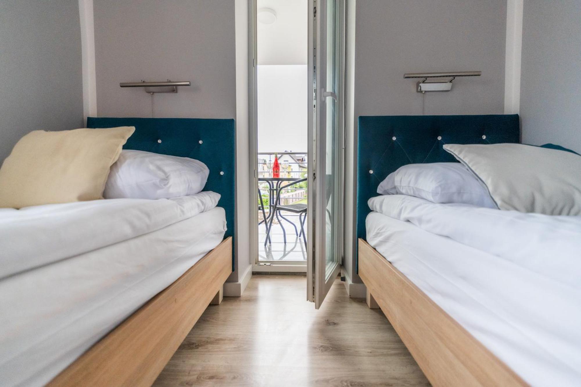 Reveliqa2 - Pokoje Goscinne I Apartamenty Pobierowo Exterior foto